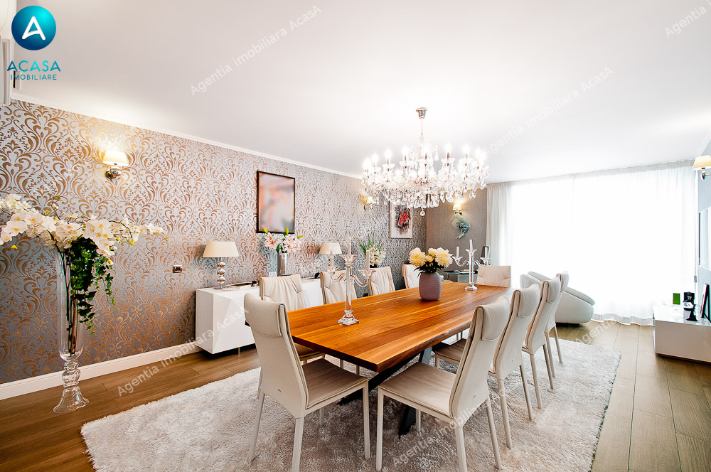 Resedinta superba cu vedere spre lac in Brates Lake Residence