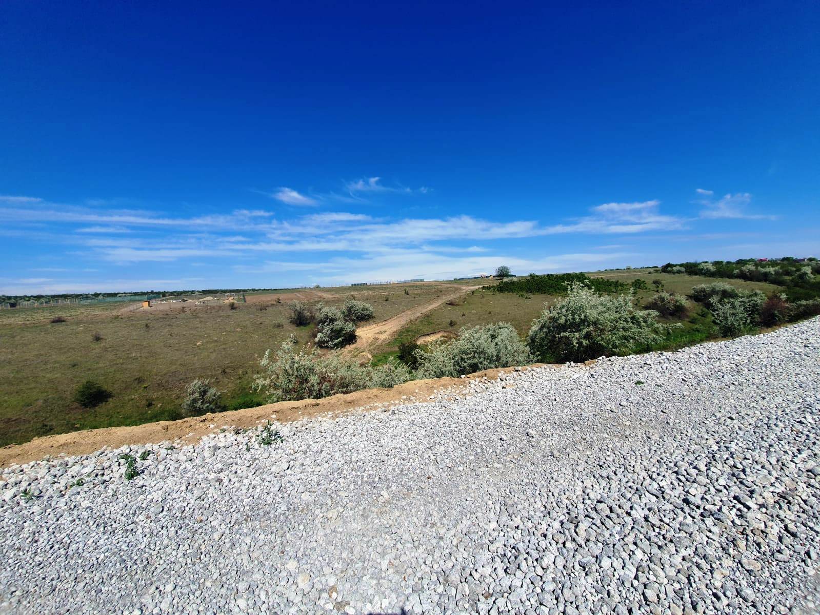 Teren pentru gospodaria ta 873mp in Sat Costi spre Lacul Vanatori