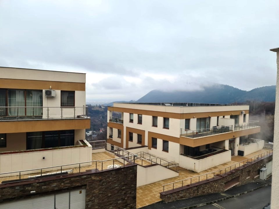 Apartament exclusivist 142mp utili pe Drumul Poienii Brasov