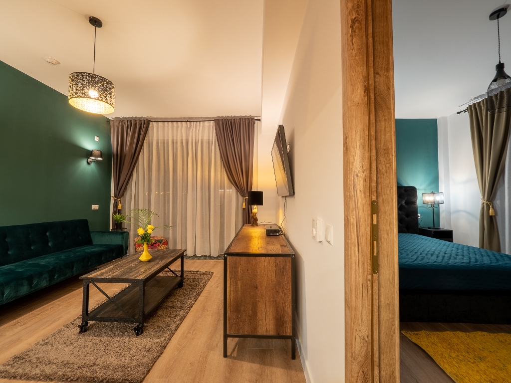 Hotel nou ready to open la vanzare in Galati