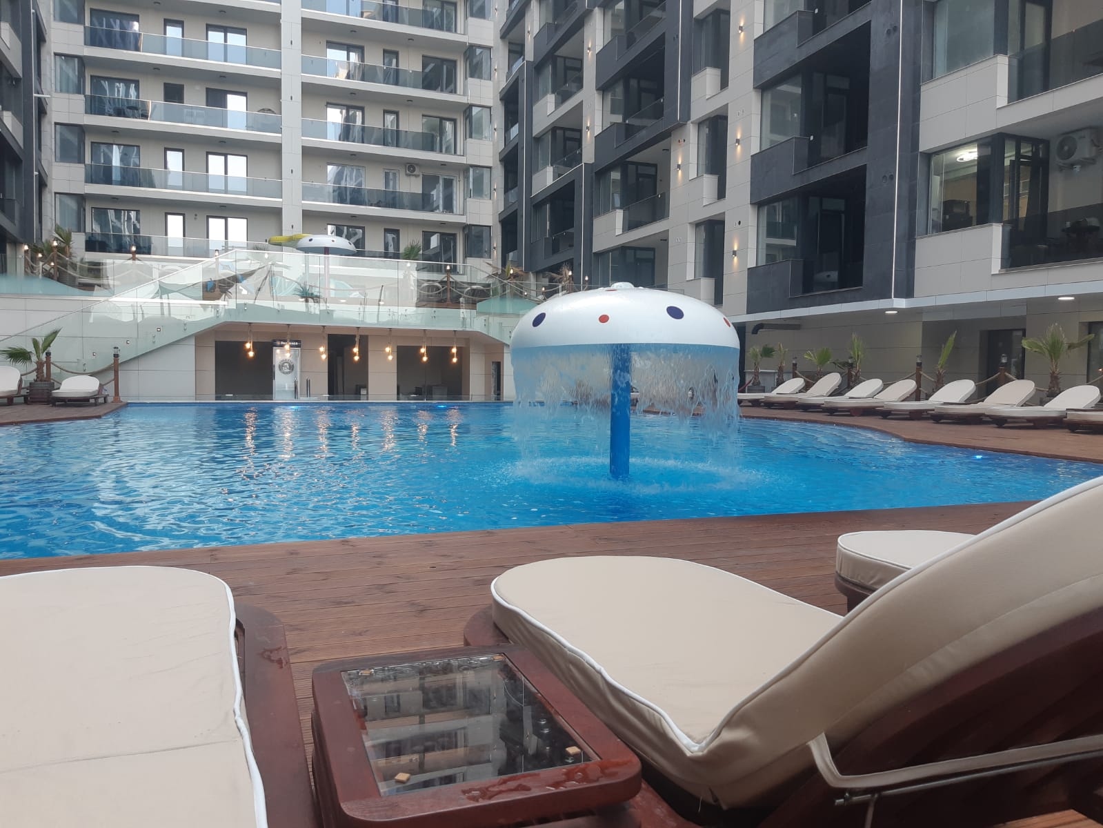 Apartament Building Stefan Mamaia-Sat mobilat utilat la cheie