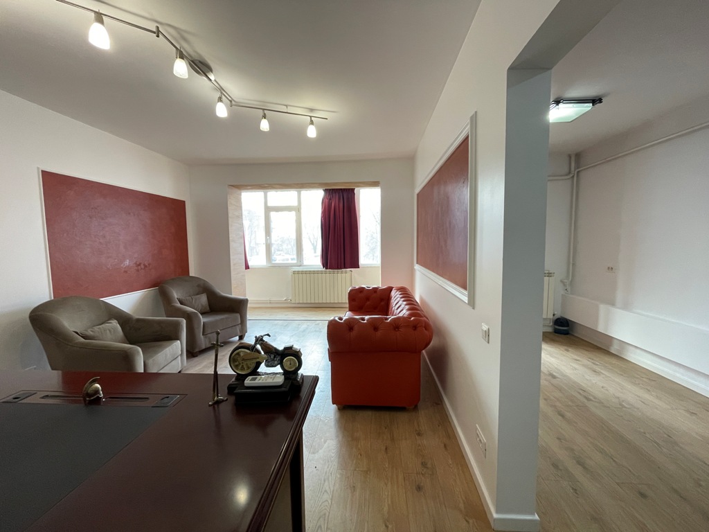 Spatiu Birouri Cabinete spre inchiriere zona Palatul de Justitie