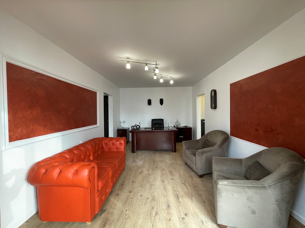 Spatiu Birouri Cabinete spre inchiriere zona Palatul de Justitie