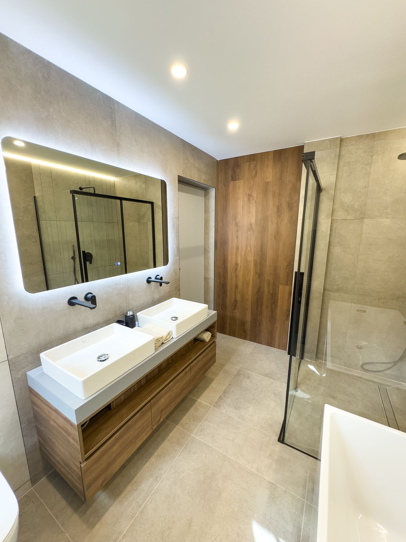 Yuval Luxury Villas – Lux Calitate O oportunitate rară în Galati