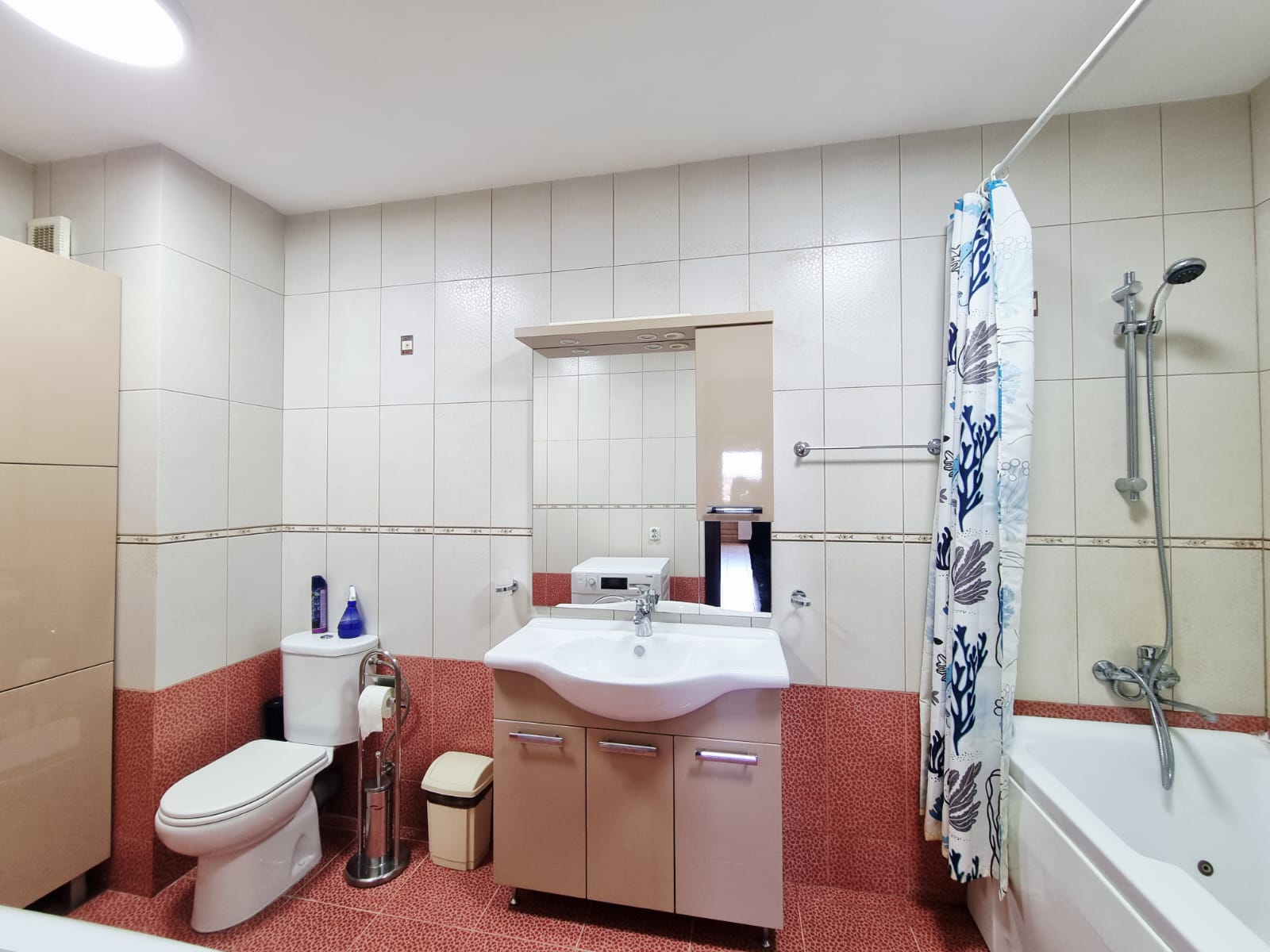Apartament cu doua camere 88mp de inchiriat pe Faleza Dunarii