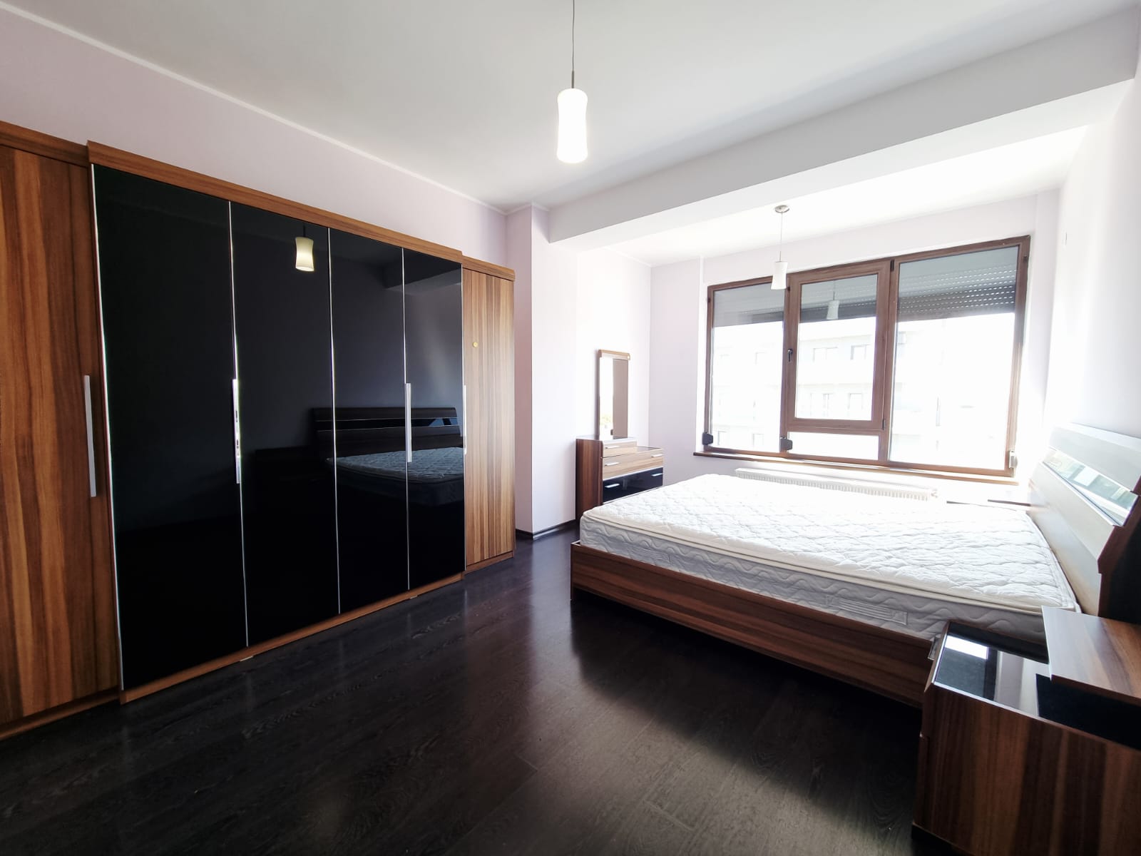 Apartament cu doua camere 88mp de inchiriat pe Faleza Dunarii