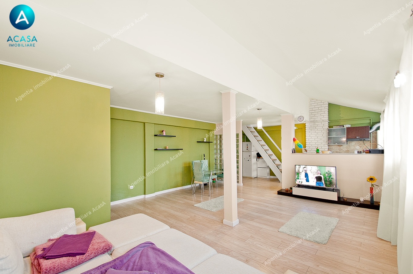 Apartament spatios de tip duplex mobilat si utilat la cheie