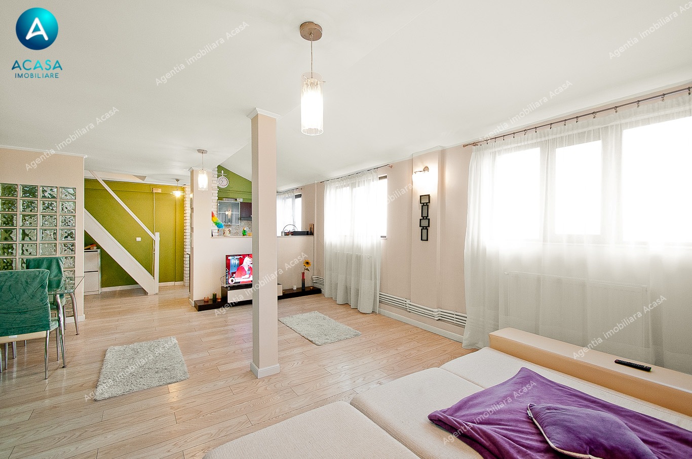 Apartament spatios de tip duplex mobilat si utilat la cheie