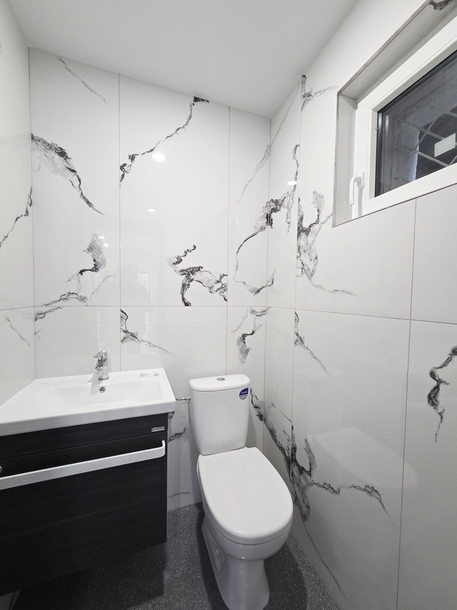 Spațiu comercial de închiriat în Galați – Micro 14 renovat complet