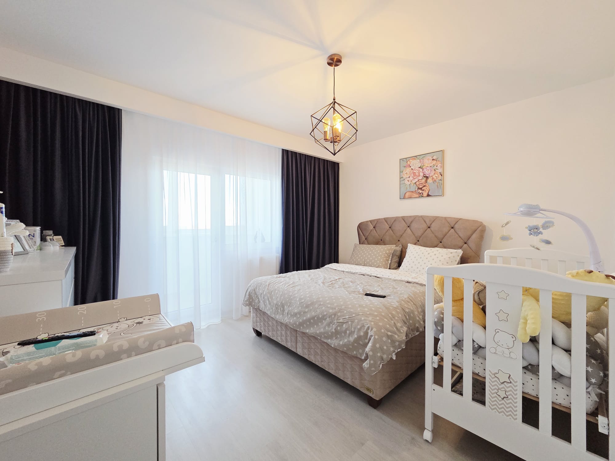 Apartament renovat cu simt de raspundere mobilat si utilat GATA DE MUTAT