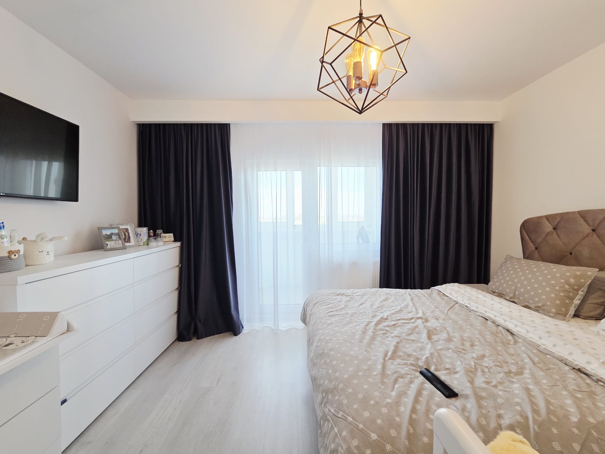 Apartament renovat cu simt de raspundere mobilat si utilat GATA DE MUTAT