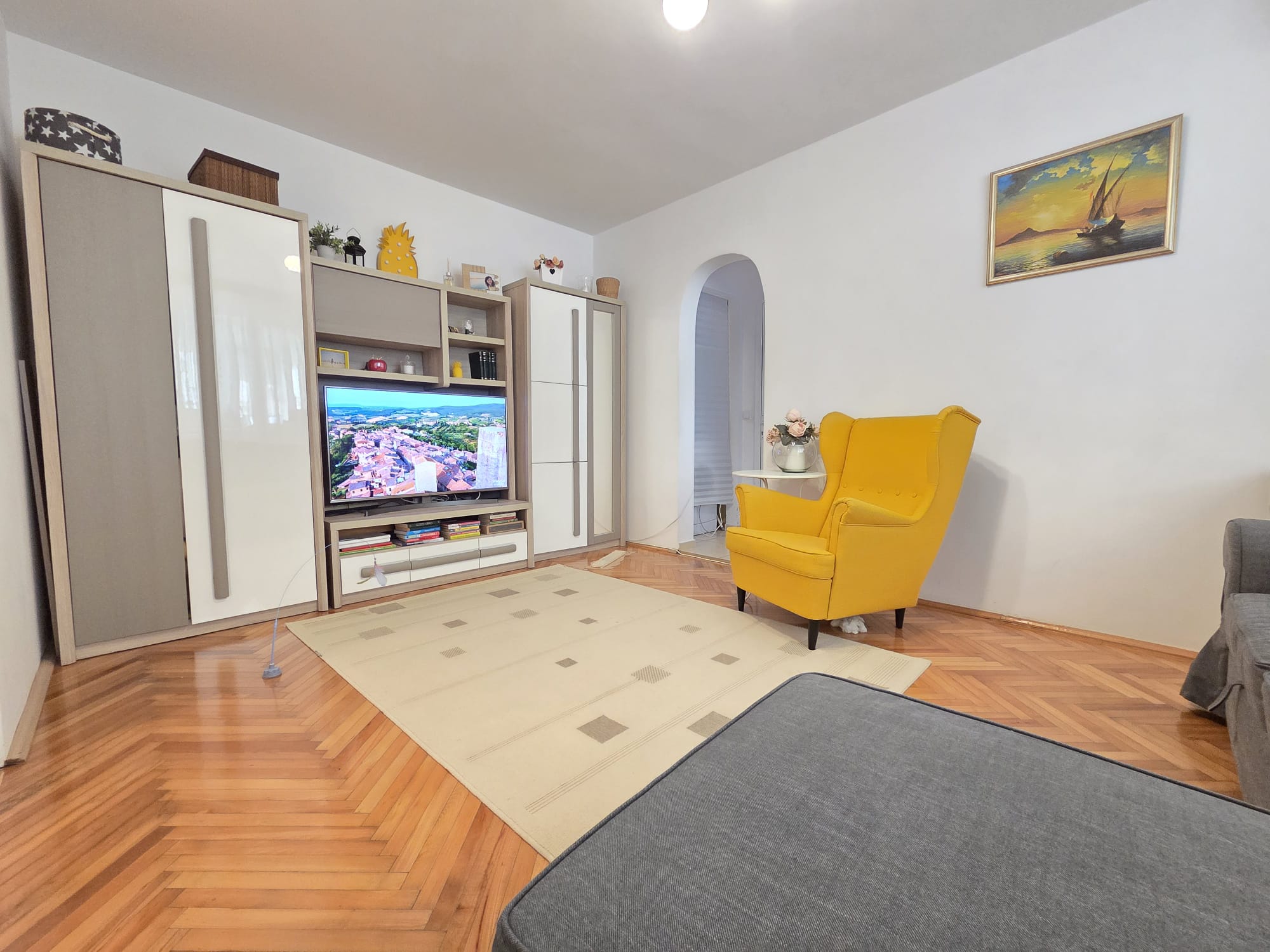 Apartament cochet situat la Potcoava de Aur
