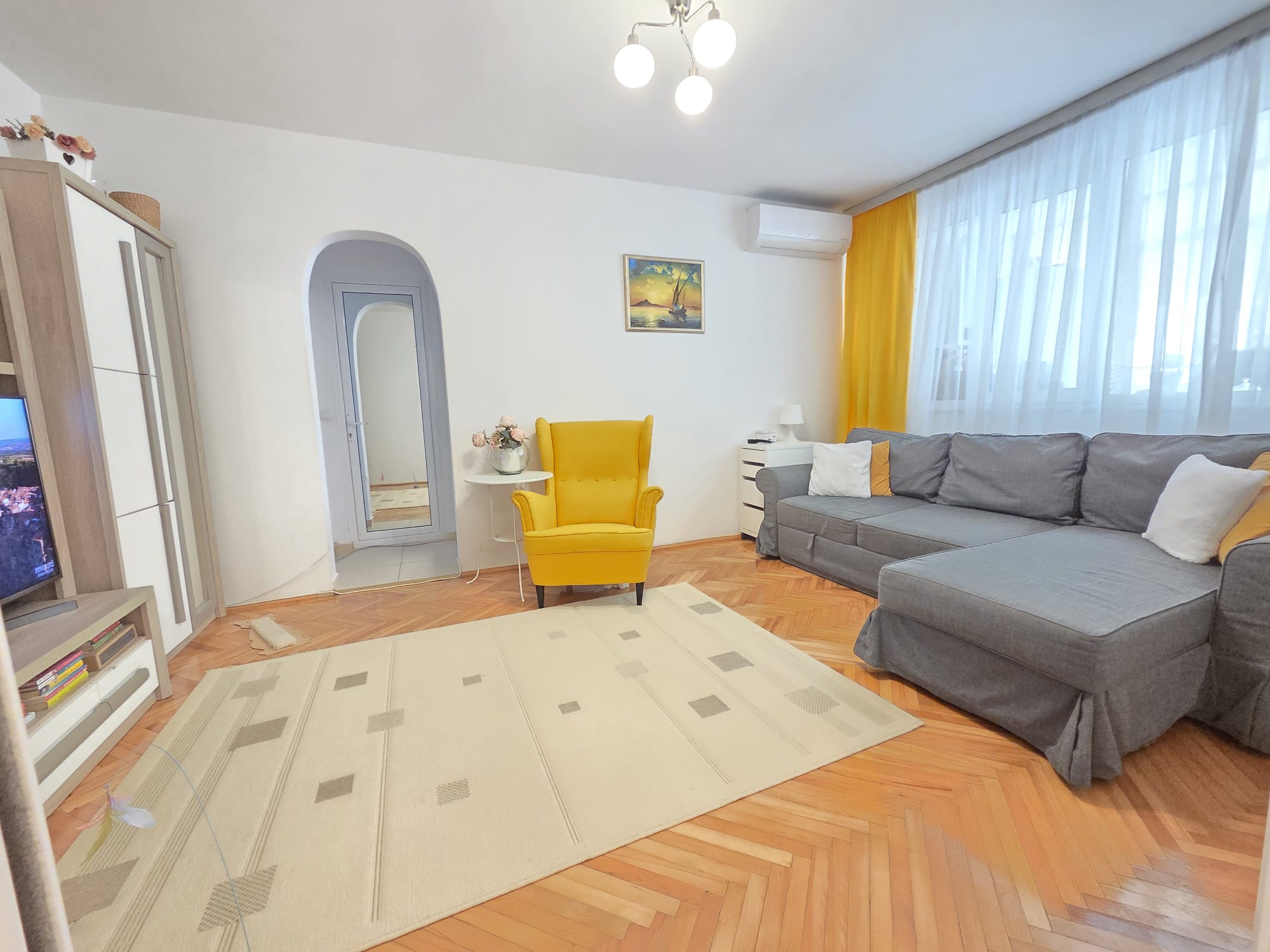 Apartament cochet situat la Potcoava de Aur