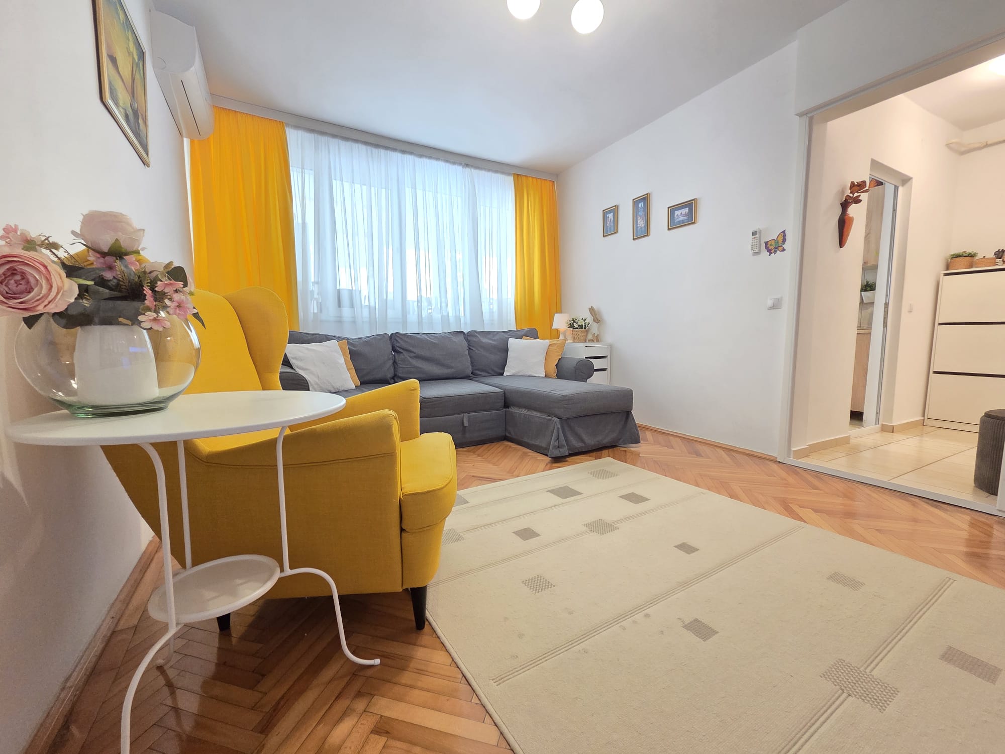 Apartament cochet situat la Potcoava de Aur